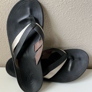 OluKai Leather Flip-Flops